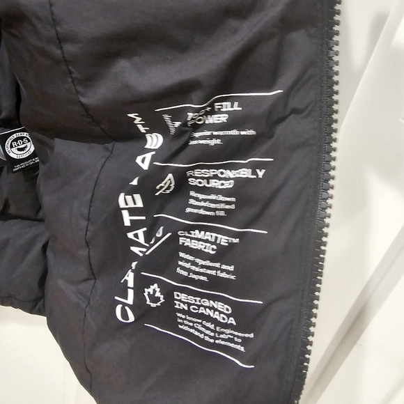 Aritzia The SuperSnug Puff™ Mid Jacket - Picture 8 of 11